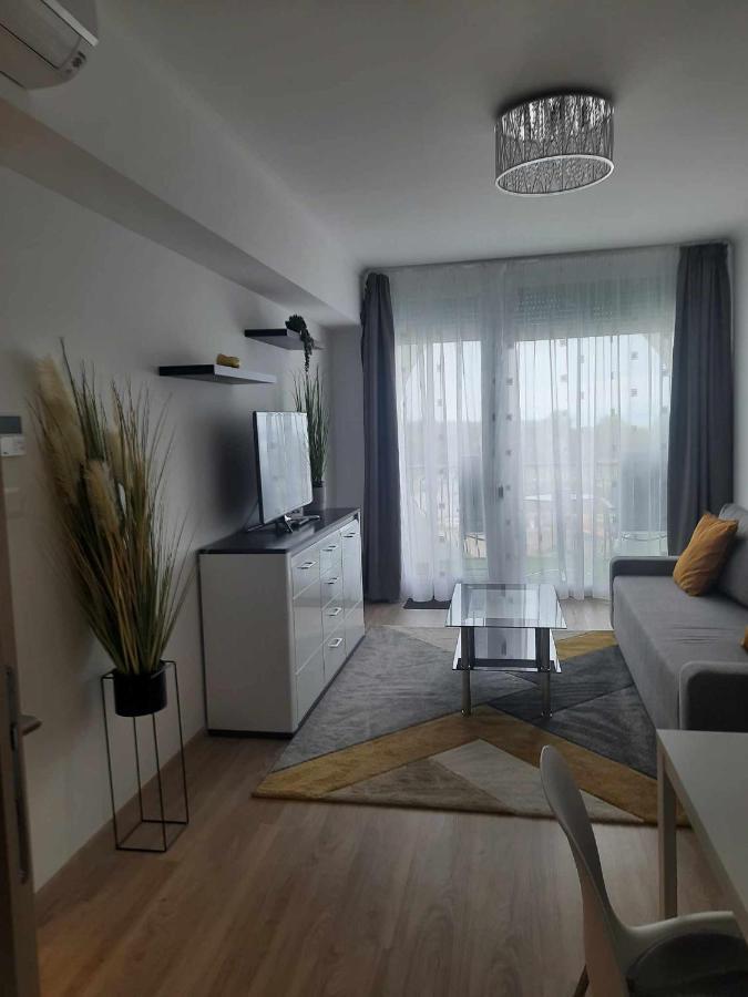 Silver Side Apartments Шіофок Екстер'єр фото
